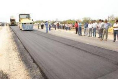 Habilitan pavimento de la ruta 9, centro de salud y un NAC en el kilometro 142