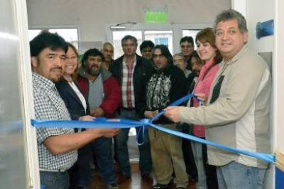 El sindicato petrolero inaugur� su Centro Vacunatorio