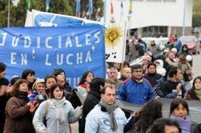 PARAN MA�ANA LOS TRABAJADORES JUDICIALES DE TODA LA PROVINCIA