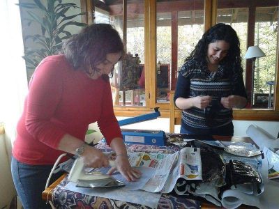 Proyecto solidario convierte sachets en abrigo para personas en situaci�n de calle