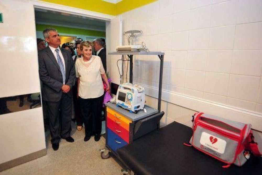 El pueblo de Candelaria estren� su nuevo Hospital