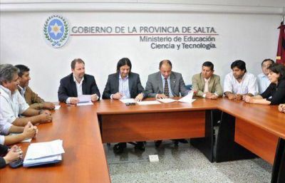 El Gobierno provincial iniciar� este mi�rcoles las negociaciones salariales 2014