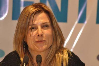 La interna de La C�mpora que pone en jaque la campa�a de Saintout en La Plata