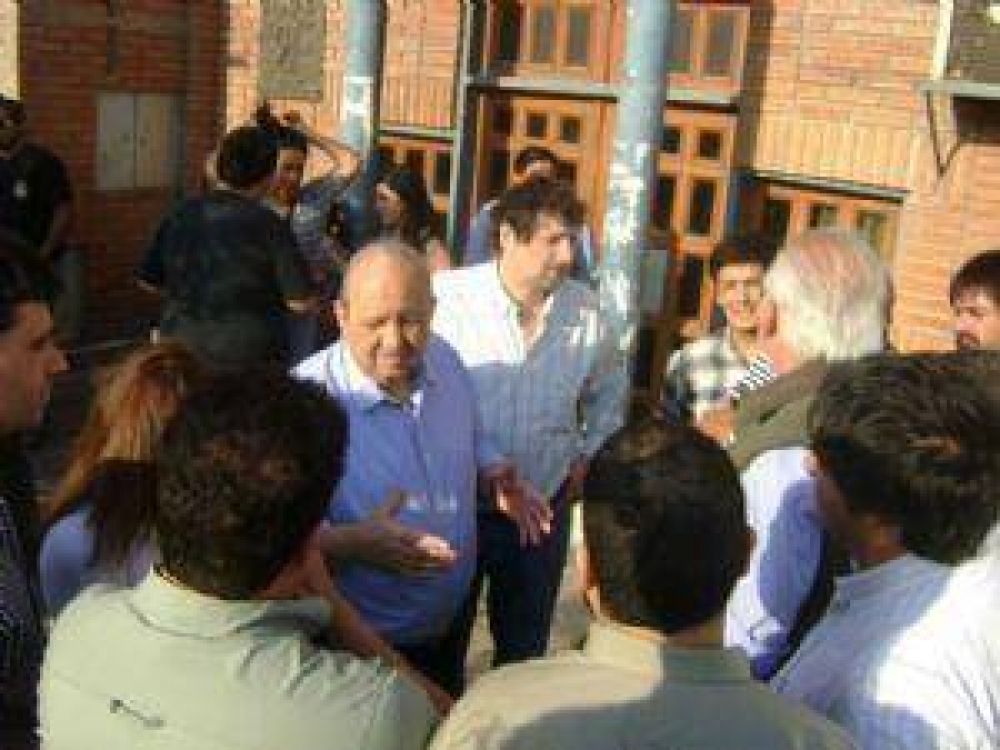 Brizuela pidi� que el gobierno act�e r�pido