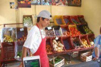 En los s�per, el precio del tomate llega hasta los $ 45 pesos por kilo
