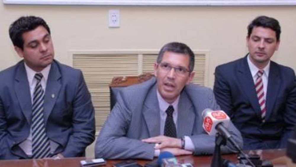 Morales present� la renuncia, pero no se la aceptaron