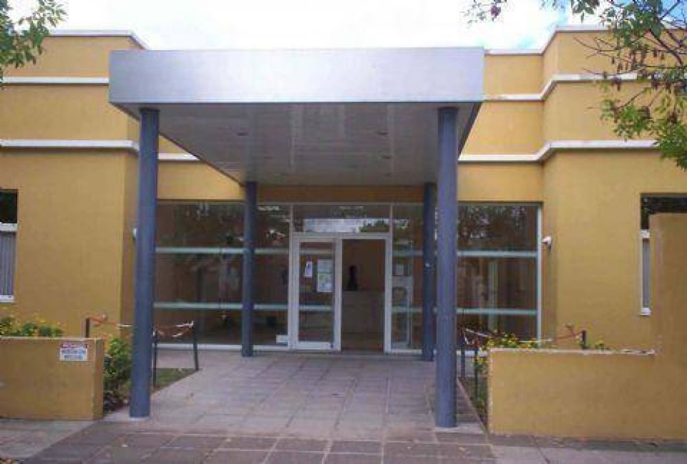 Lo apu�alaron en su propia fiesta de cumplea�os