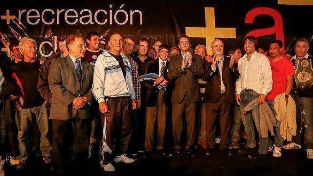 Massa present� las propuestas del Frente Renovador para el deporte
