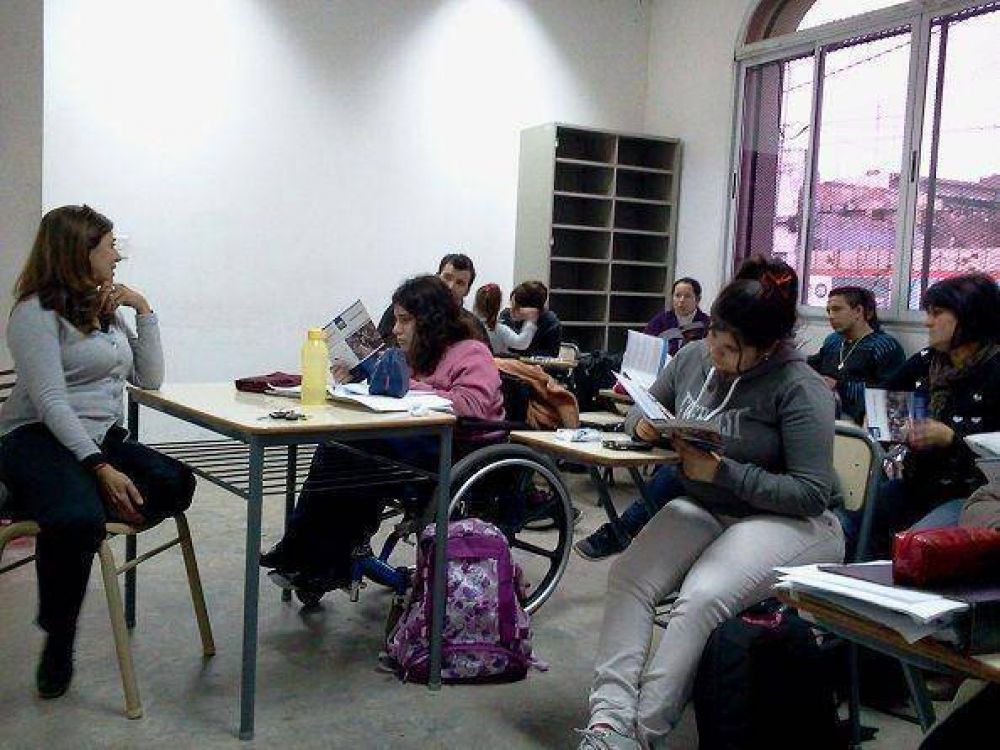 Undav: di�logo con los estudiantes del Plan FINES pr�ximos a egresar