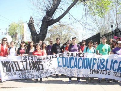 Marcharon los estudiantes