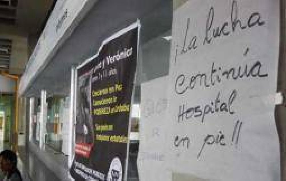 Los m�dicos estatales ejecutan un paro de 24 horas este mi�rcoles