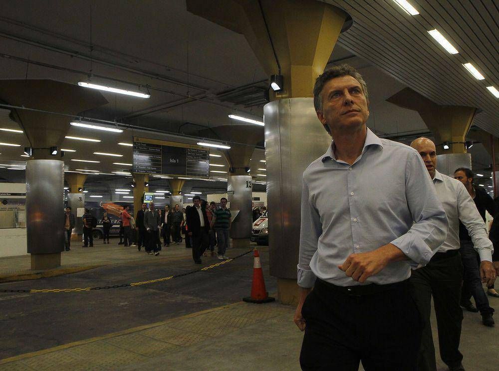 Macri supervis� el funcionamiento de la Terminal de Combis Obelisco