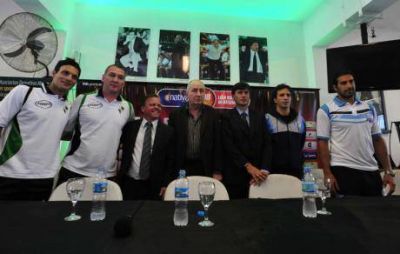 Debuta Atenas en la Liga Nacional de B�squet
