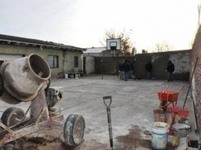 Preparan gran cena y baile por el centenario de la Escuela 24