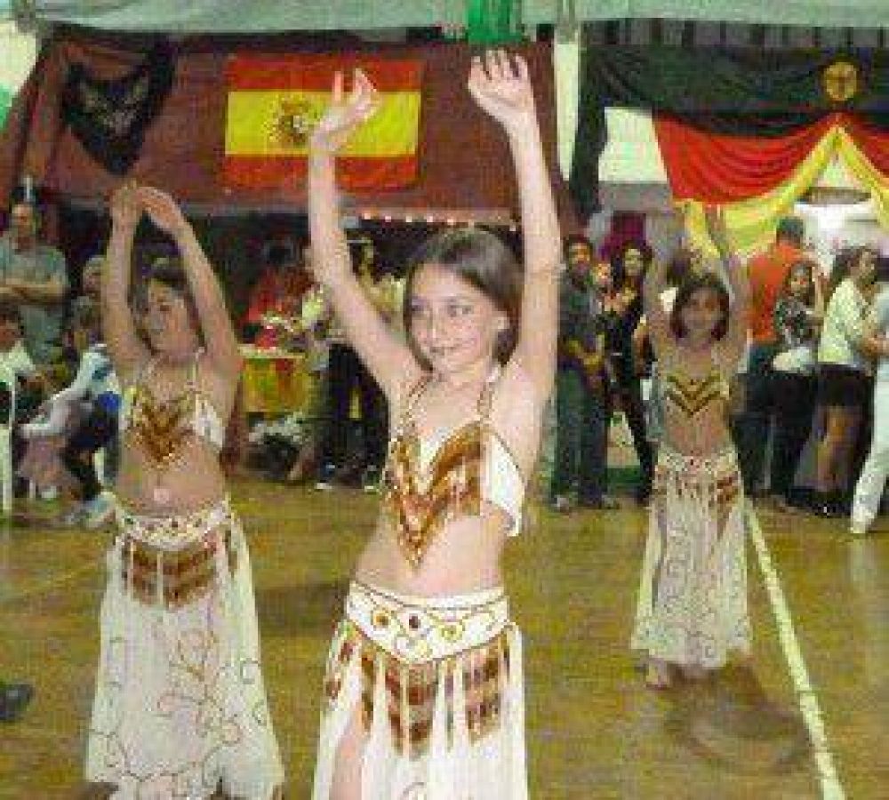 Expectativa por la fiesta de colectividades en Oriente