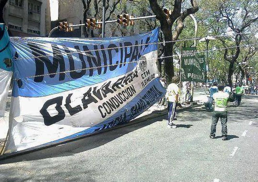 Municipales se movilizaron hacia el Ministerio de Trabajo