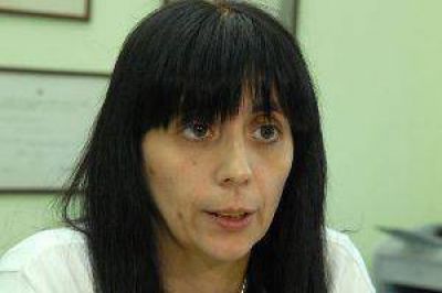 Le falsificaron la firma a la directora del Archivo General de la provincia y le apuntan a una escribana del medio