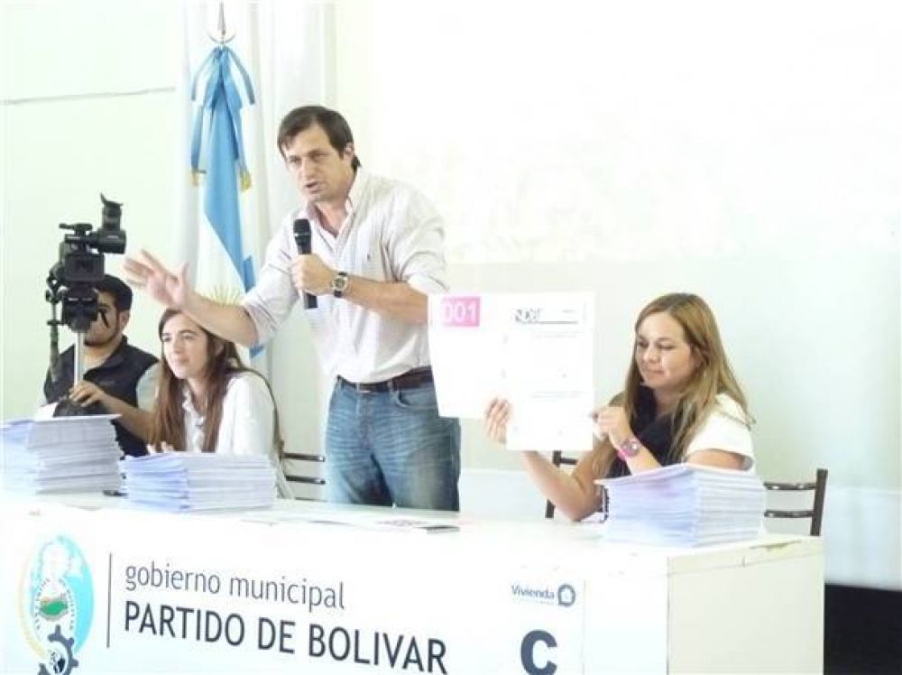 Se entregaron los primeros n�meros para el sorteo de las viviendas
