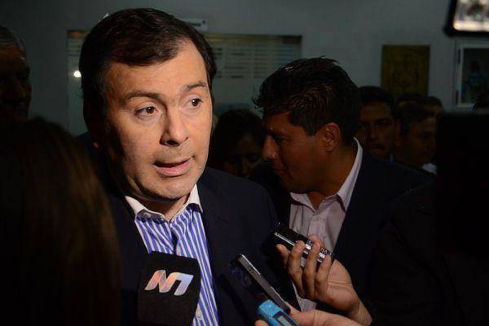 "Los santiague�os le deseamos una pronta recuperaci�n a la Presidenta"