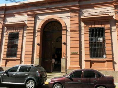 Padres, molestos por el alto n�mero de bochados en el colegio San Jos�