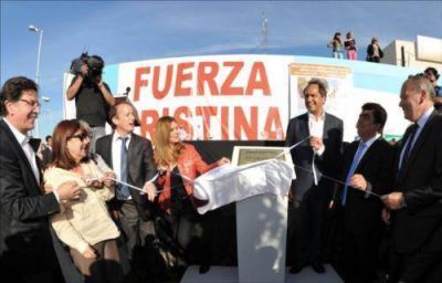 Scioli convoc� a un voto a favor del crecimiento, trabajo y desarrollo