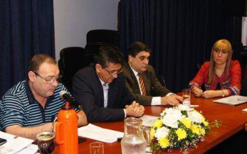 Emitieron dict�menes para reformar los c�digos de procedimientos
