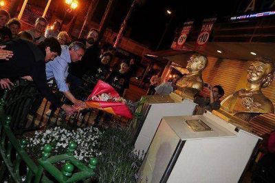 Julio Zamora conmemor� el 118� aniversario del natalicio de Per�n