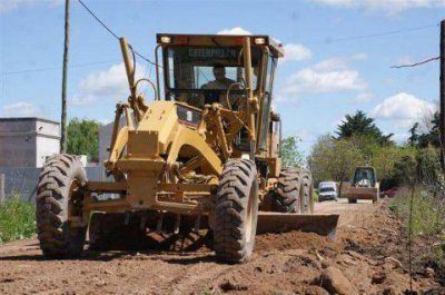 Ponen en marcha plan de obras en calles de distintos barrios