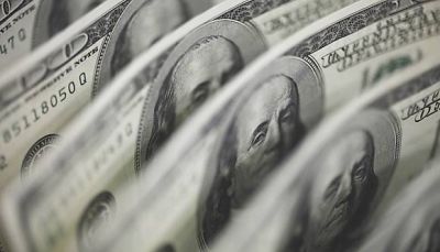 El d�lar blue salta doce centavos y se vende a $ 9,74