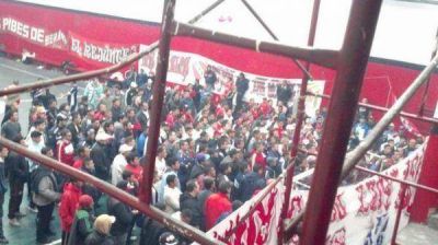 La mujer muerta en Avellaneda ten�a v�nculos con una facci�n de la barra de Independiente