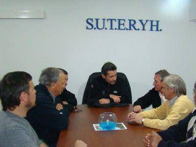 LOS CANDIDATOS DEL FPV SE REUNIERON CON AUTORIDADES DE SUTERYH