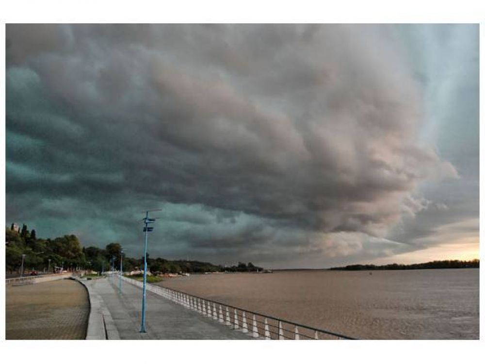 Rige una alerta por tormentas fuertes