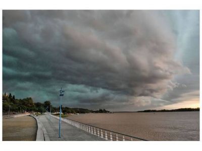 Rige una alerta por tormentas fuertes
