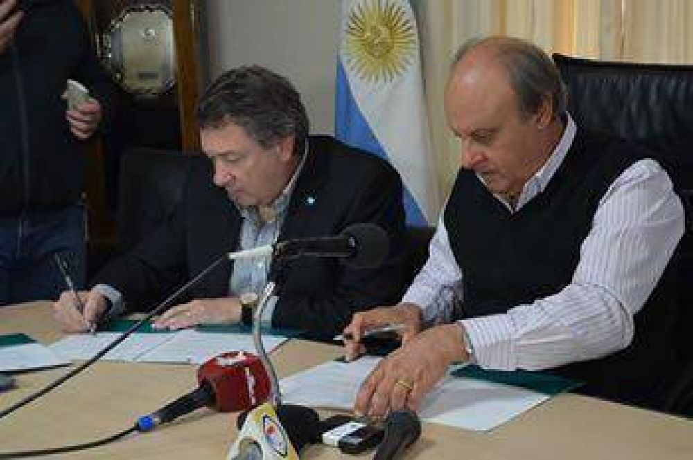 YAUHAR Y DI PIERRO FIRMARON CONVENIOS E INAGURARON UNA SEDE DEL SENASA