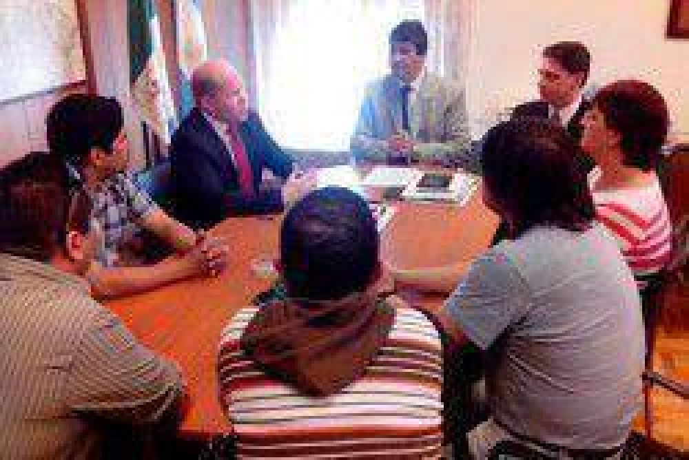 Gobierno y empresas de motomandados firmaron convenio de capacitaci�n