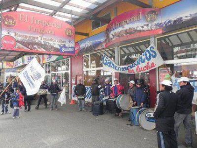 Piden clausura de restaurante c�ntrico por "explotaci�n laboral"
