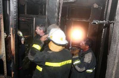 Fuego en la Facultad de Agronom�a de Cinco Saltos