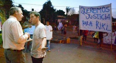 Por la muerte de un detenido en un calabozo, sumariaron a cinco polic�as