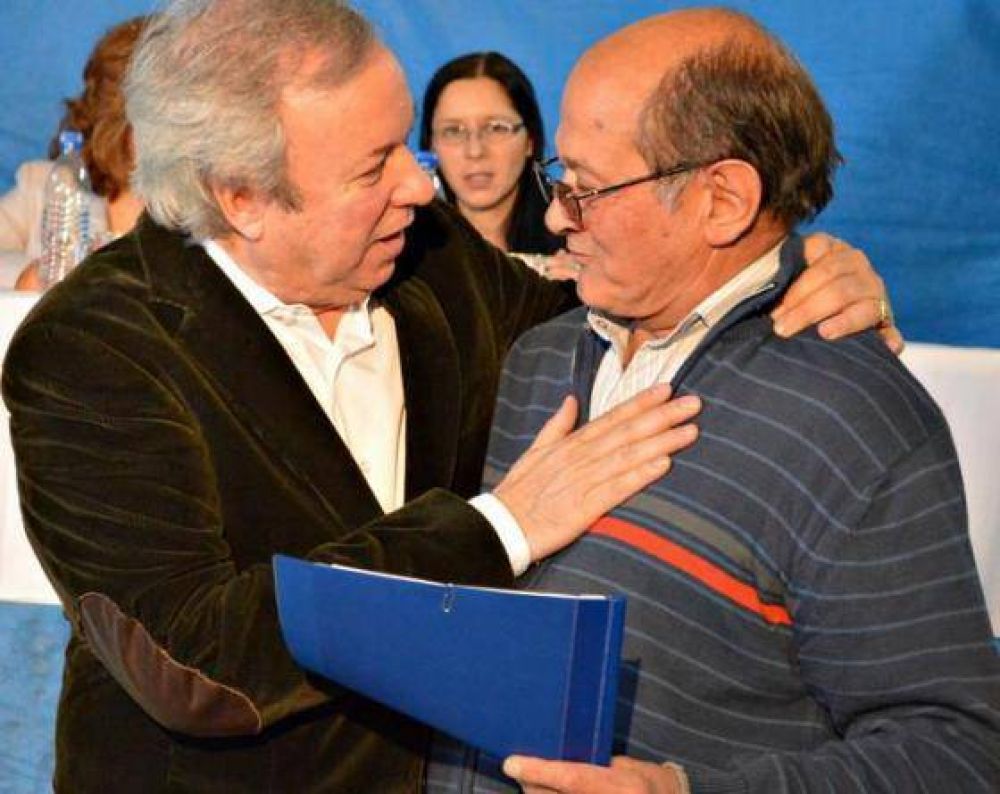 Peralta inaugur� nueva planta reguladora de gas y extensi�n de 15 mil metros de redes domiciliarias