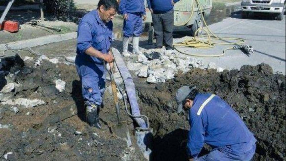 Alperovich anunci� obras para combatir la sequ�a