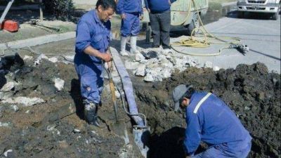 Alperovich anunci� obras para combatir la sequ�a