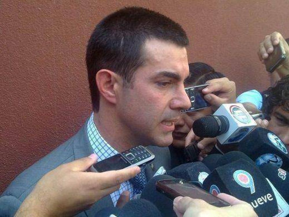 Juan Manuel inaugur� el Hospital Papa Francisco, que beneficiar� a m�s de 200 mil salte�os