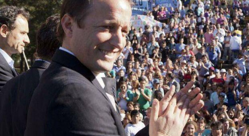 Encuesta: seg�n Poliarqu�a, Insaurralde podr�a superar los 30 puntos, a 7,5 de Massa