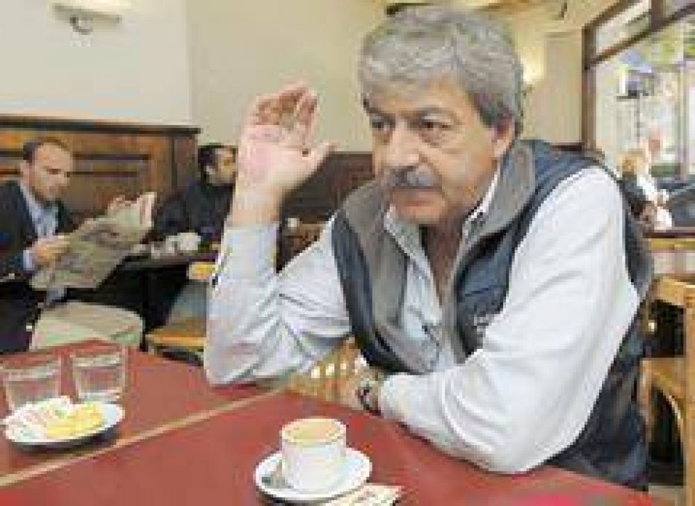 "El modelo de N�stor Kirchner es el modelo de Benetton en Santa Cruz"