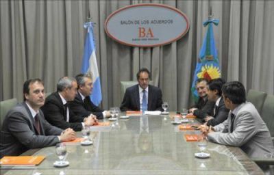 Scioli convoc� a intendentes a trabajar por la d�cada del desarrollo