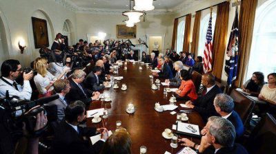 Obama busca consenso de republicanos y pide "poner fin al dolor innecesario"