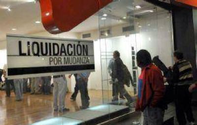 La recesi�n ya pega en construcci�n y turismo