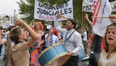 Justicia Provincial: intentan atenuar el paro con guardias m�nimas