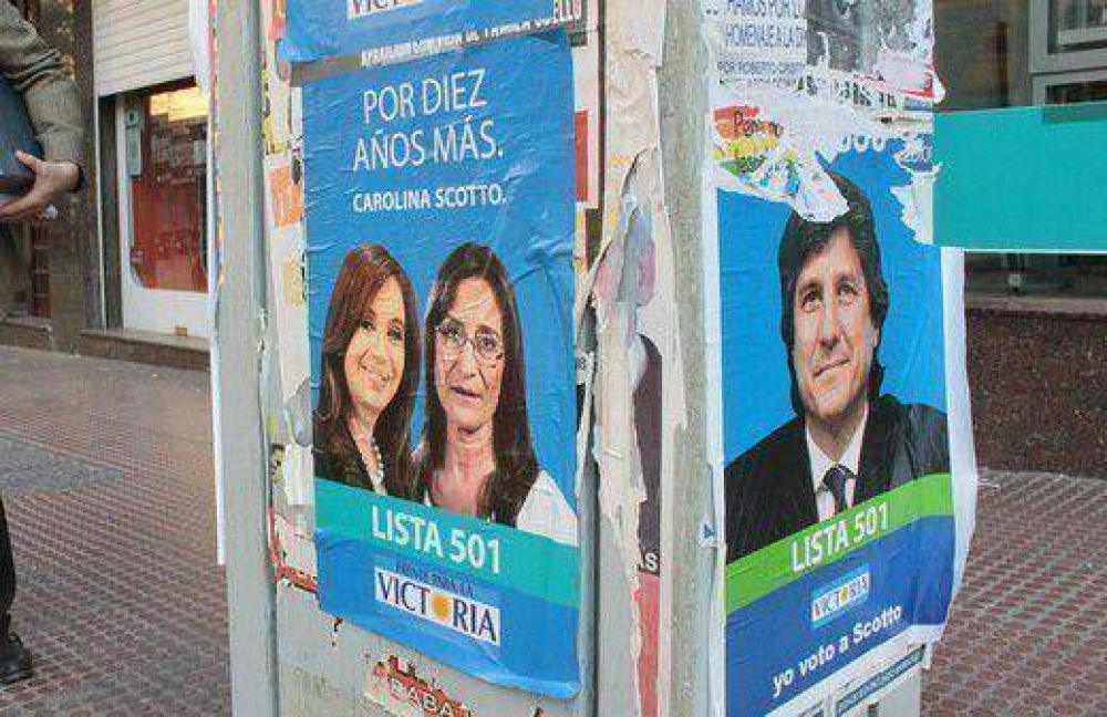 El FpV acus� a De la Sota por afiches �truchos�