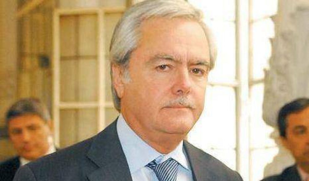 "Los Ministros no saben qu� hacer"